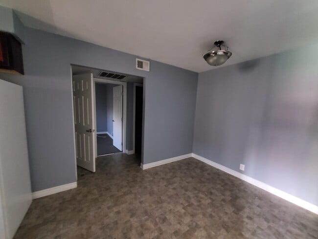 Photo - 5060 Indian River Dr