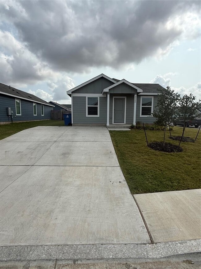Building Photo - 2324 Dust Devil Dr