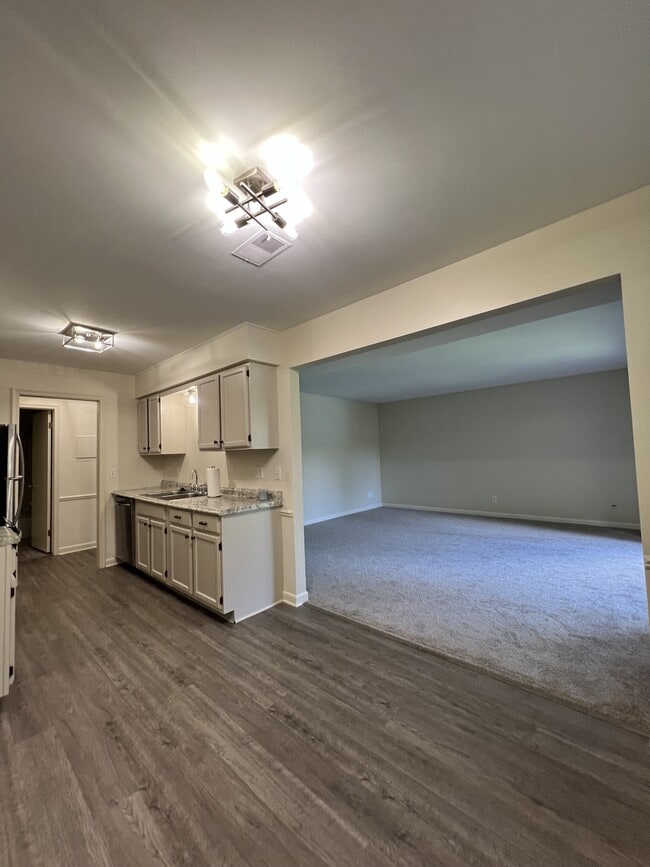 Photo - 6165 Innkeepers Ct