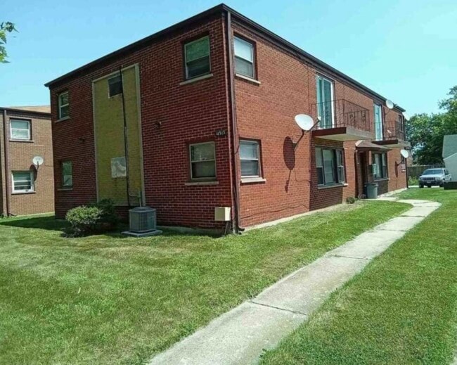 Photo - 14513 S Richmond Ave Unit 1