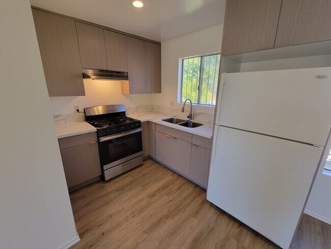 3607 Griffin Ave