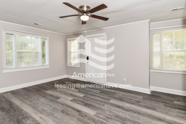 Photo - 613 Chesnut St