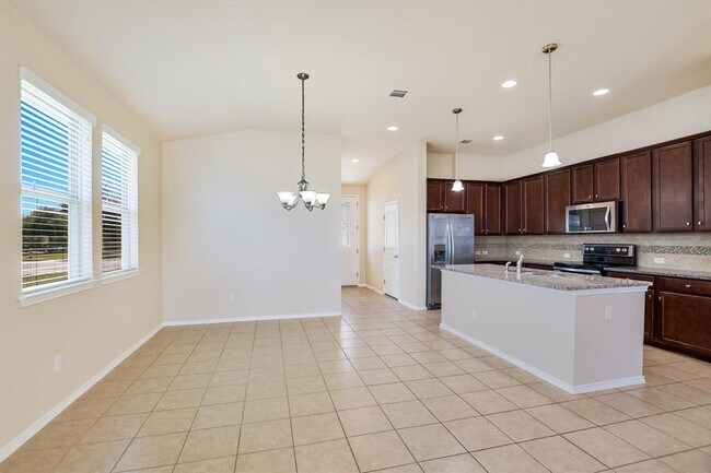 Photo - 19216 Kimberlite Dr
