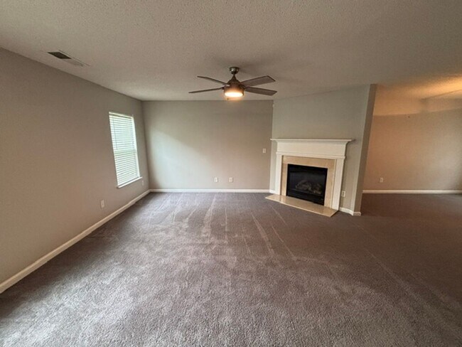 Photo - EXECUTIVE HOME ON GOLF COURSE IN GREAT VILLA RICA LOCATION!