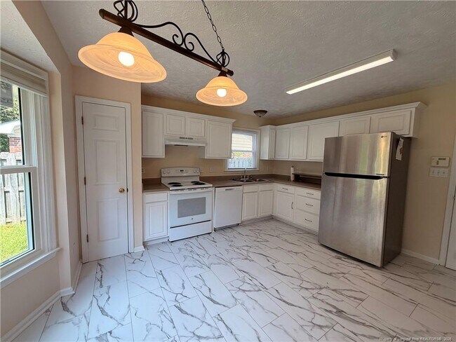 7229 Tollhouse Dr