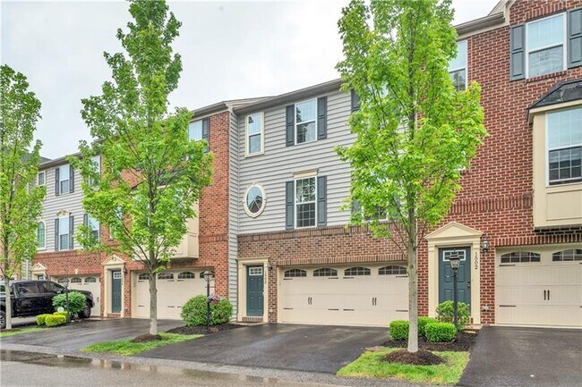 Photo - 1503 Pointe View Dr