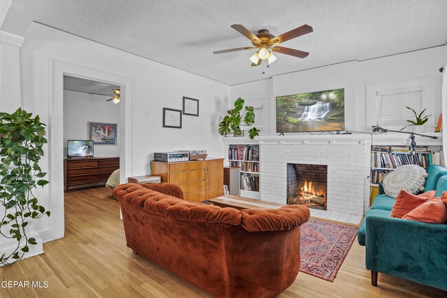 Photo - 4017 Oxford Ave