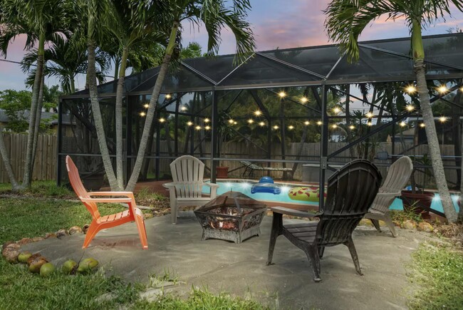 Photo - 991 SE Walters Terrace