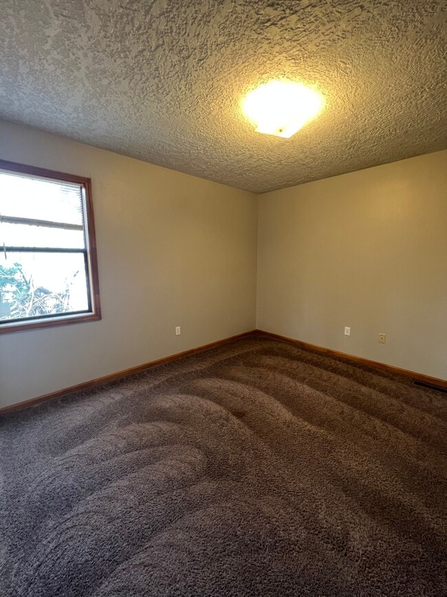 Photo - 540 Baker Rd