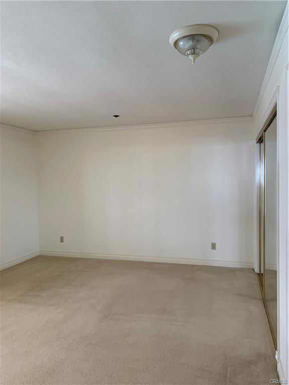 Photo - 535 Esplanade Unit 305