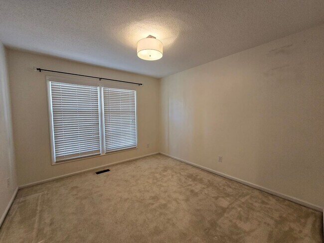 Photo - 3456 Regiment Dr