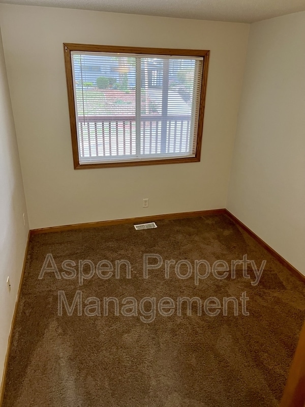 Photo - 917 S 3rd St
