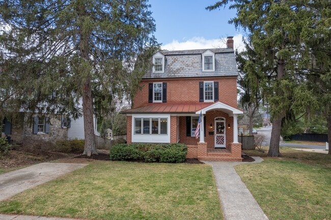 Photo - 317 W College Terrace