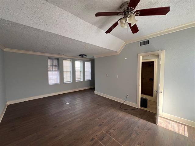 Photo - 843 N Clinton Ave