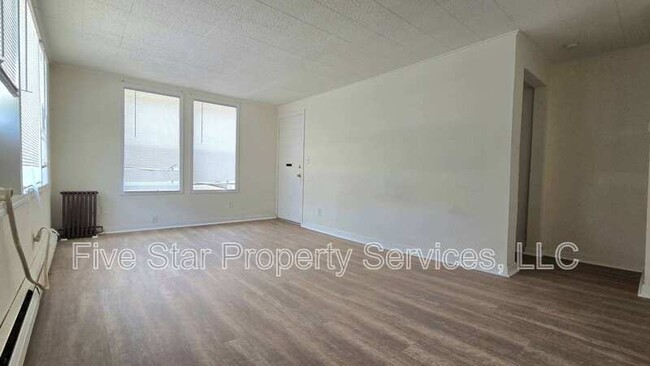 Building Photo - 529 S Park Ave Rental