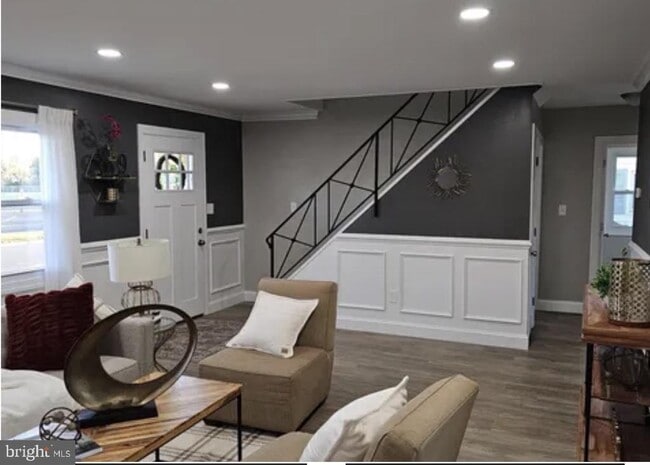 Photo - 89 Hampshire Ln