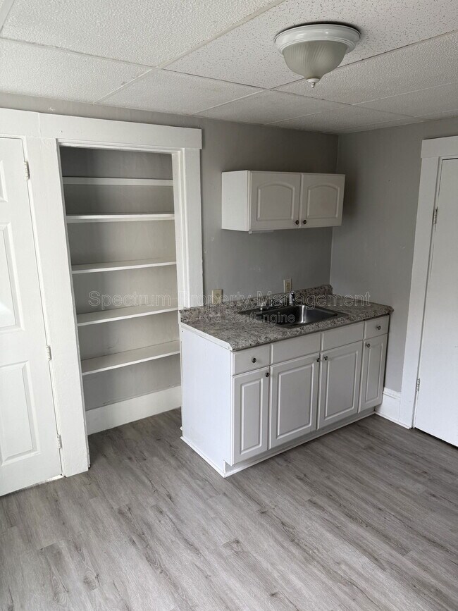 Building Photo - 22 Highland Ave Unit 4