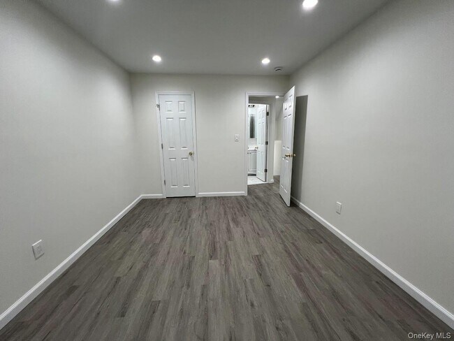 Photo - 48-32 59th St Unit Apt 1