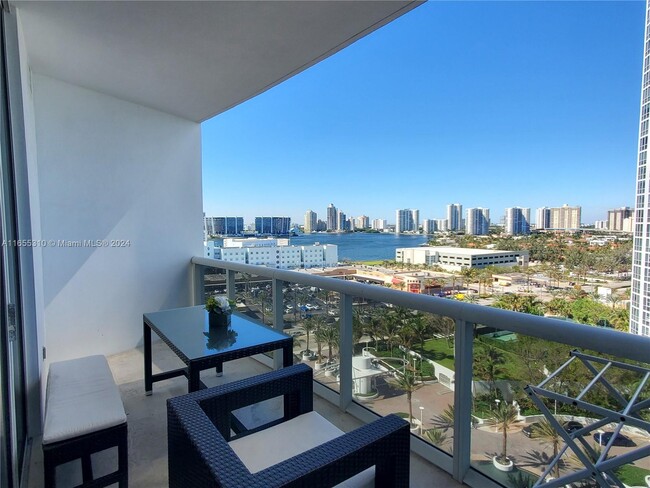 Photo - 18101 COLLINS Ave Condominio Unidad 1408