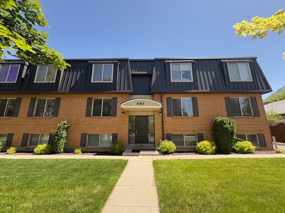 2 Bedroom Apartment in Holladay! - 2 Bedroom Apartment in Holladay!