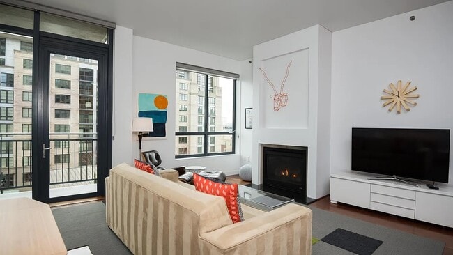 Building Photo - 922 NW 11th Ave Unit Park Place 922 NW 11th Ave Apt 501