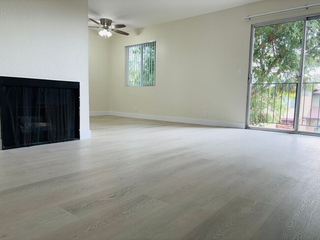 Photo - Foothill Apartments