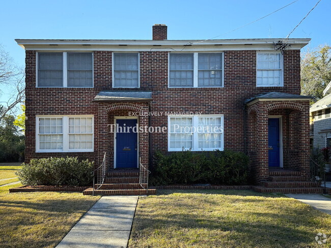 Building Photo - 2779 Riverside Ave Rental