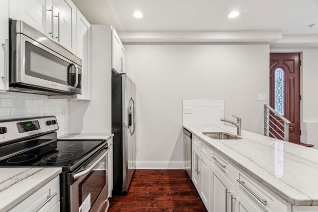 Building Photo - 1238 N 6th St Unit A
