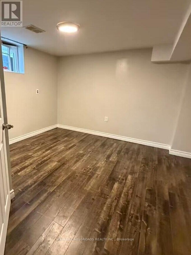 Photo - 16 Crosland Dr