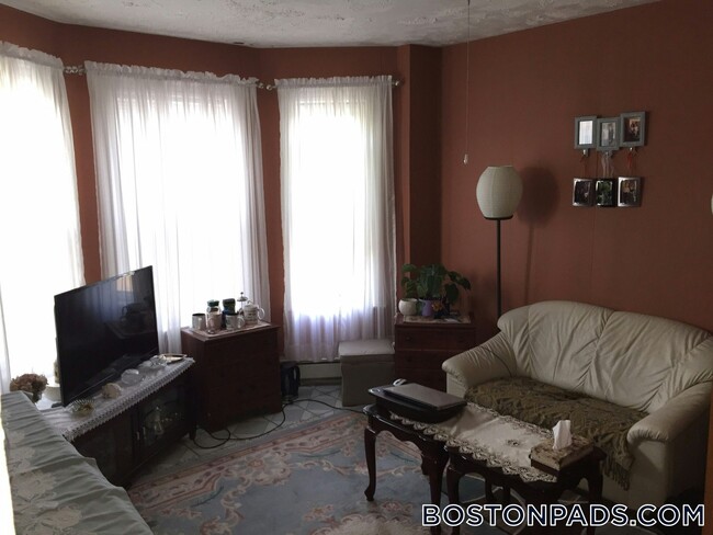 Photo - 20 Howell St Apartment Unit 3