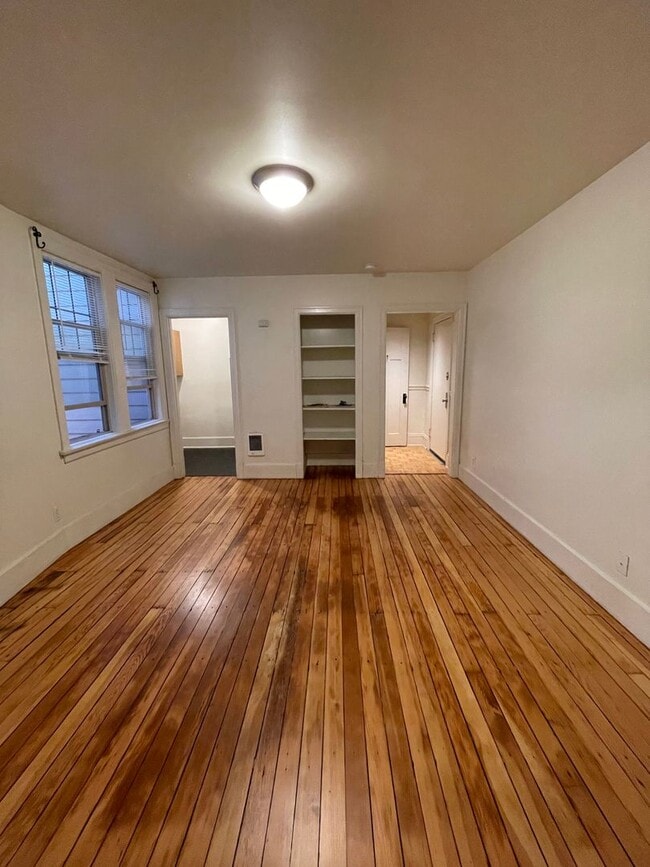 Photo - Chester Apartments