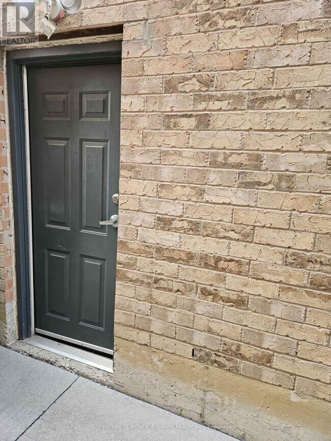 Photo - 4329 Guildwood Way