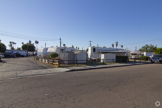 Photo - Crown Trailer Park Apartments