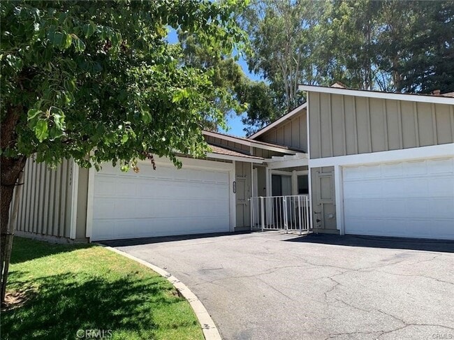 Building Photo - 16264 Sierra Ridge Way