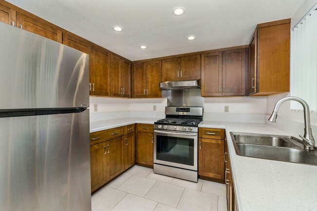 119 Loma Vista St