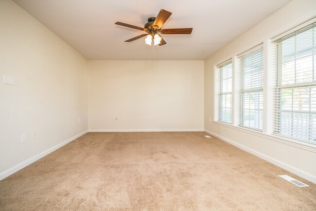 Photo - 401 Wildwood Dr