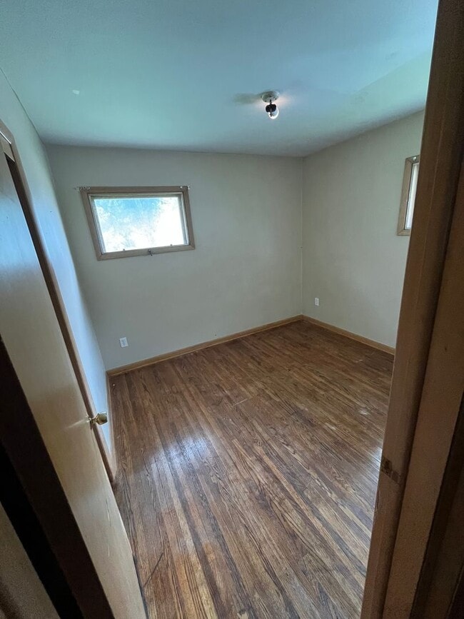 Photo - 1620 Guernsey Ct