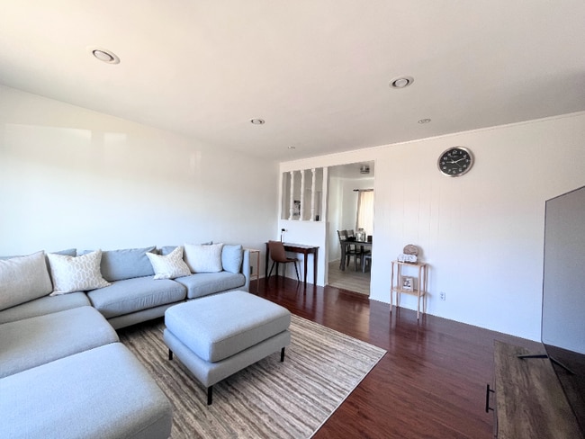 Photo - 17700 S Western Ave