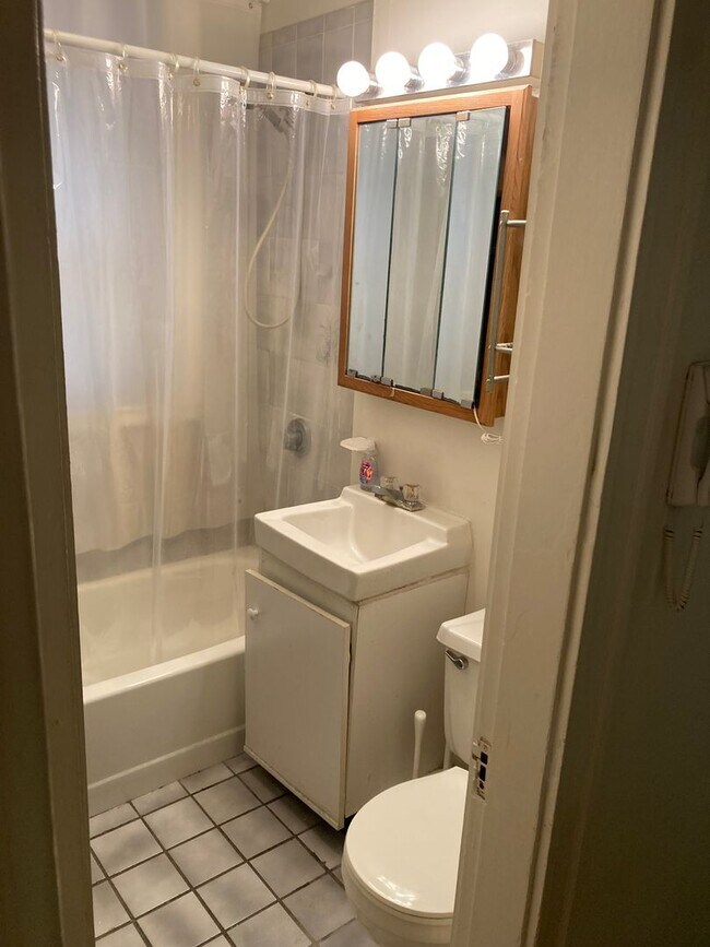 Photo - 1671 Commonwealth Ave