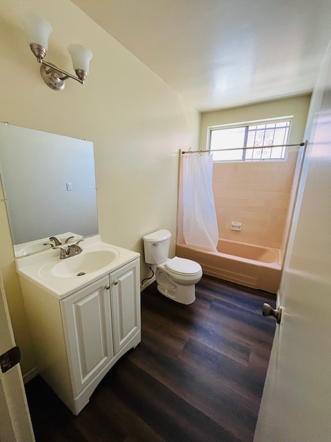 Photo - Regent Court