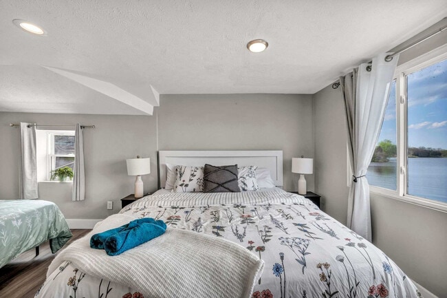 Photo - 829 Portage Lakes Drive Unit SI ID1496076P