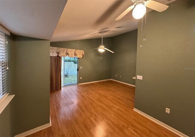 Photo - 10311 NW 33rd Ln Unidad 0