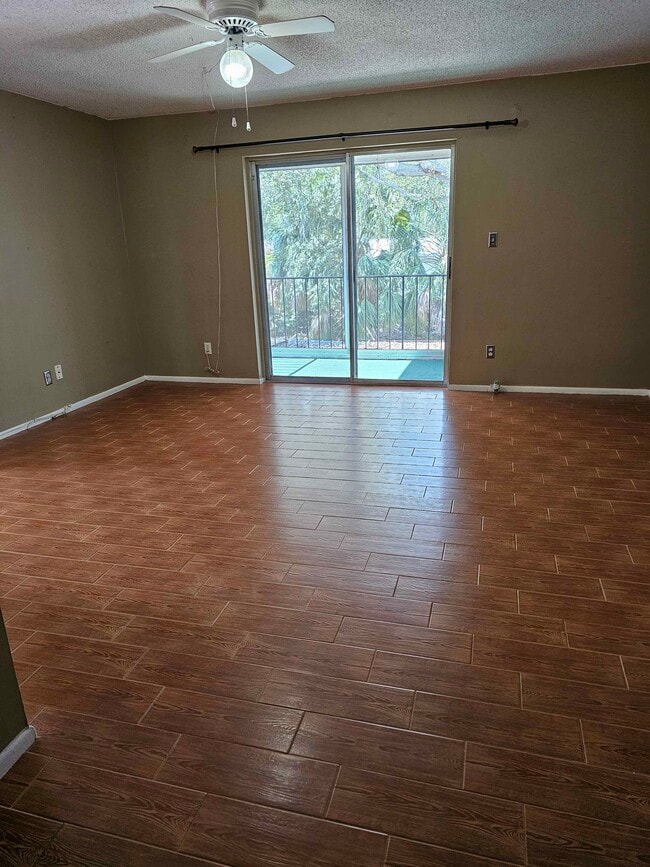 Building Photo - 8490-8413 13th St N Unit C