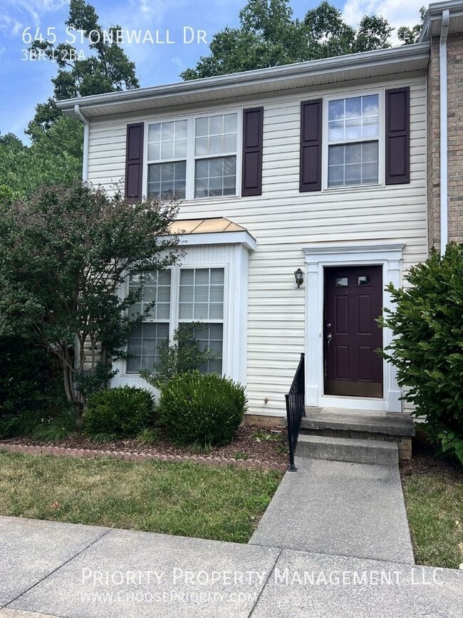 Building Photo - 645 Stonewall Dr Rental