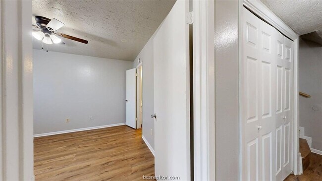 Photo - 1327 Airline Dr