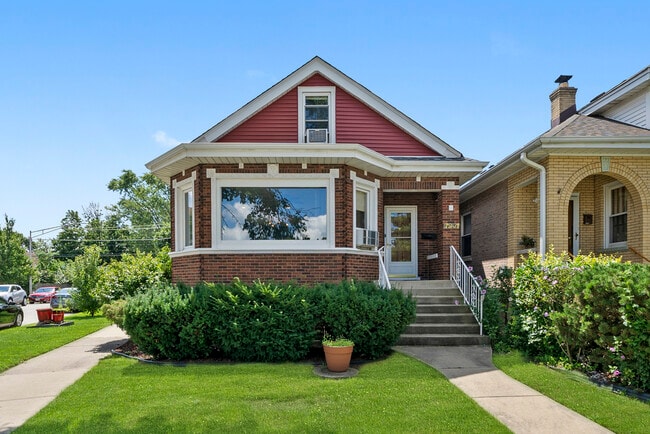 Building Photo - 7901 W Elmgrove Dr Rental