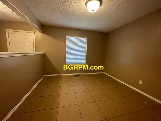 Photo - 3 BD, 2 BA, Home in Jacksonville