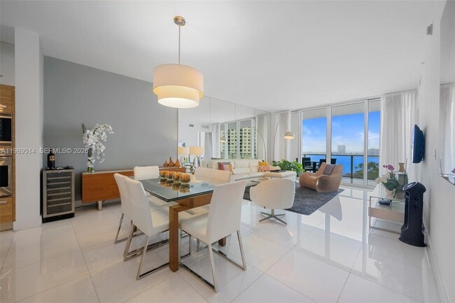 Photo - 2020 N Bayshore Dr Unit 803