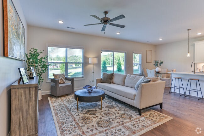 3BR, 2.5BA - 1,956SF - The Magnolia - Living Room