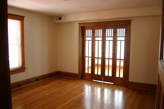 Photo - 5798 Pershing Ave Unidad 3E